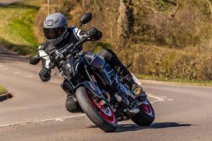 GSX-8S_A1A7491_MTCM.jpg
