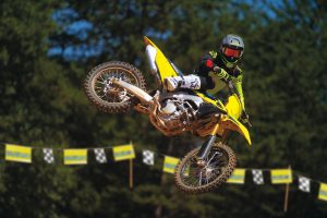 RM-Z250_M6_Action_2