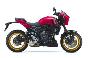 suzuki-8tt-my27-studio